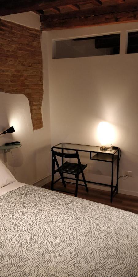 Isi Guesthouse 29 Iesi Bagian luar foto