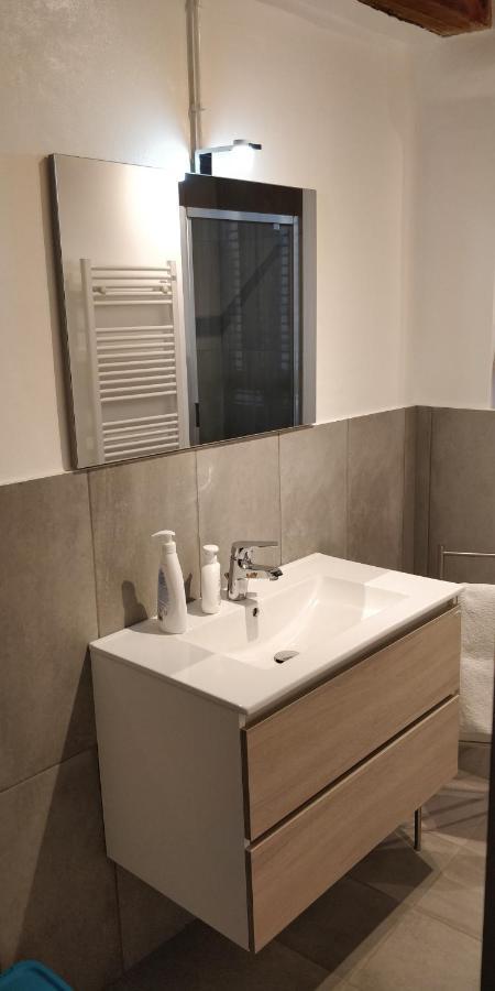 Isi Guesthouse 29 Iesi Bagian luar foto