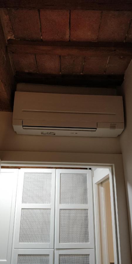 Isi Guesthouse 29 Iesi Bagian luar foto