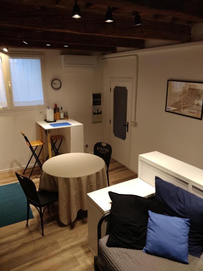 Isi Guesthouse 29 Iesi Bagian luar foto