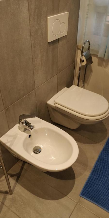 Isi Guesthouse 29 Iesi Bagian luar foto