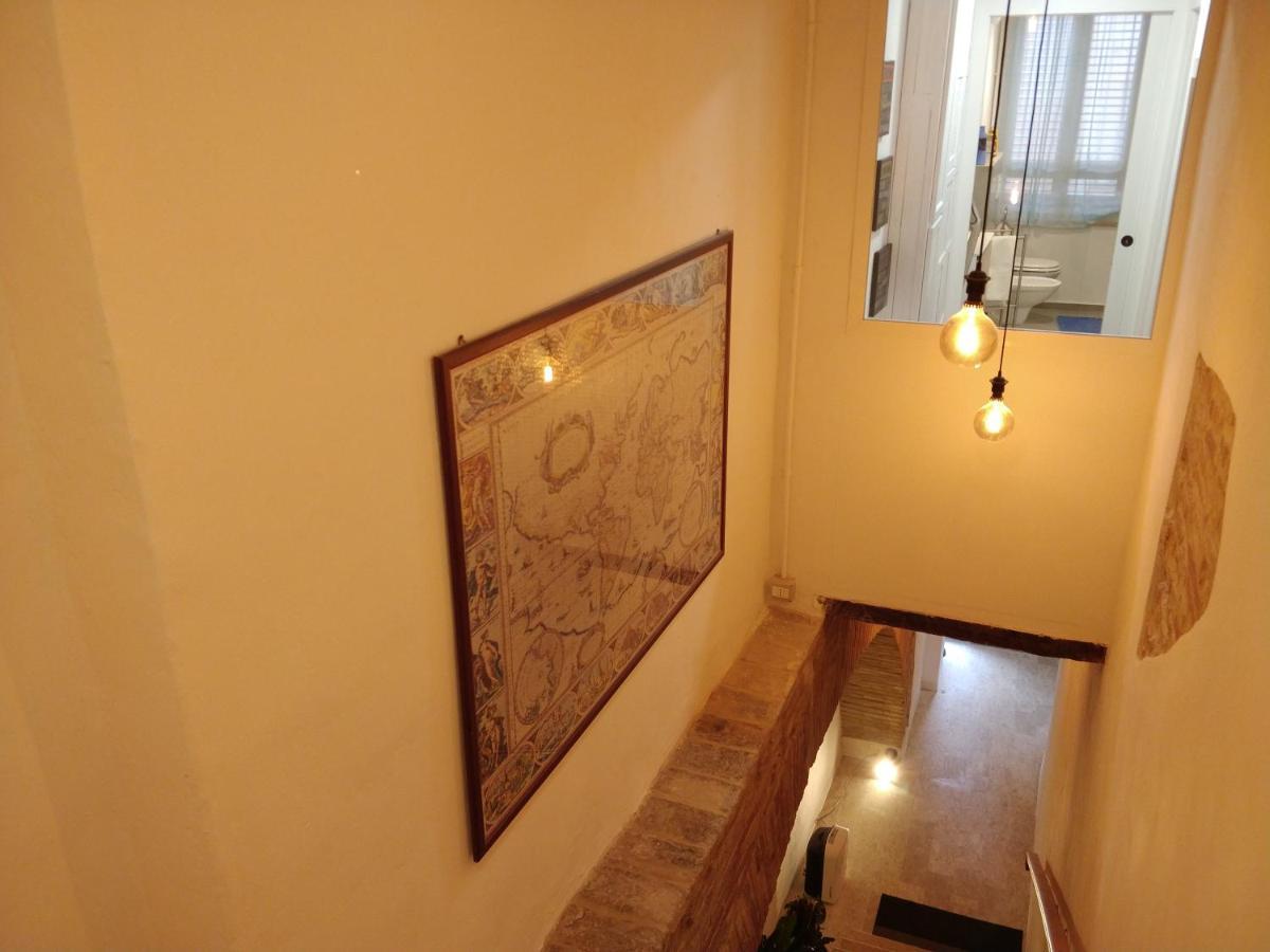 Isi Guesthouse 29 Iesi Bagian luar foto