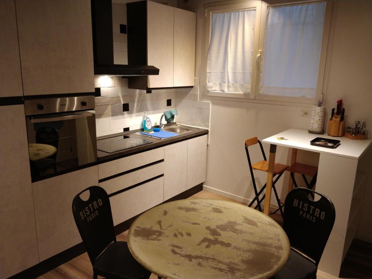 Isi Guesthouse 29 Iesi Bagian luar foto